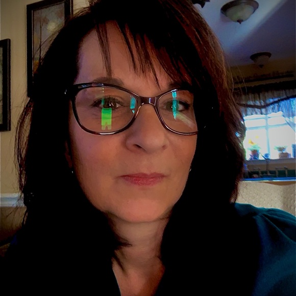 Meet your Posher, Bethany - Picture 1 of 1